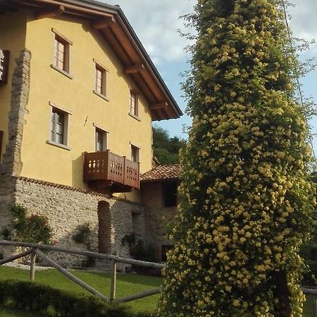 Agriturismo Il Posto Delle Fragole San Giovanni Bianco Luaran gambar