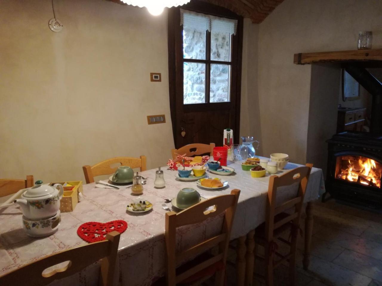 Agriturismo Il Posto Delle Fragole San Giovanni Bianco Luaran gambar